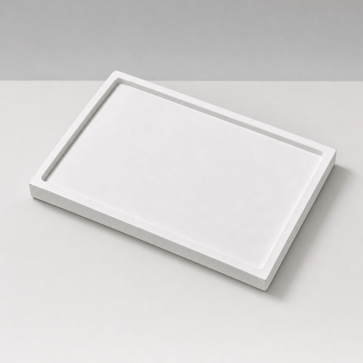 Bandeja Decorativa Retangular 15cm em Cimento Artesanal, vista em perspectiva