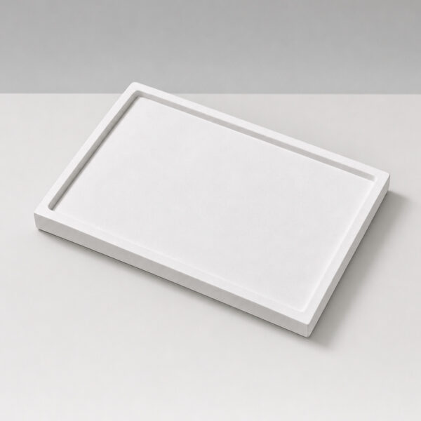 Bandeja Decorativa Retangular 15cm em Cimento Artesanal, vista em perspectiva