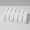 Saboneteira Barra Listras 12cm em Cimento Branco Artesanal, vista em perspectiva