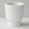 Vaso Decorativo Garrafa Invertida Listras 9,5cm Cimento Artesanal, foto de estúdio