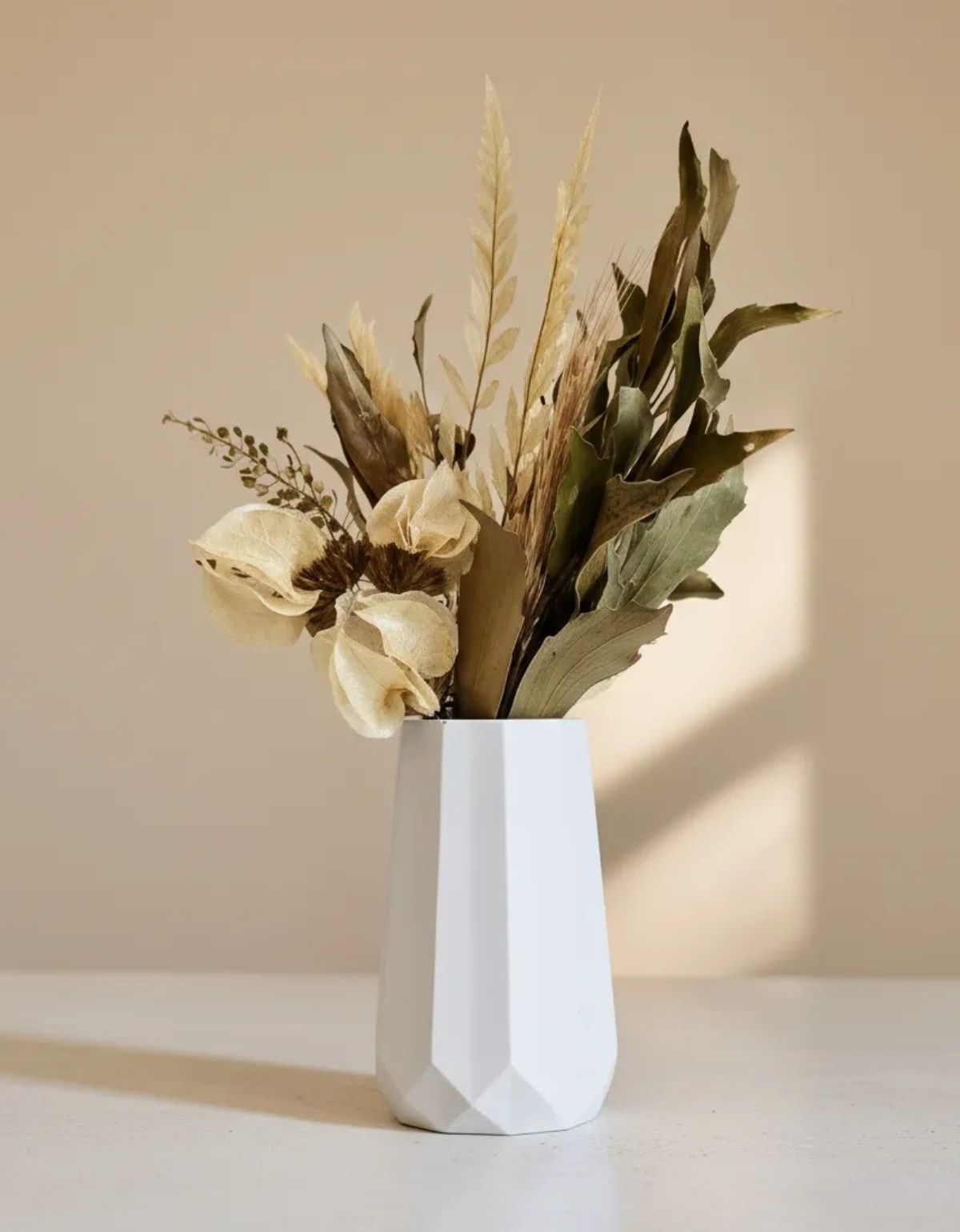 Mini Garrafa Losangos Artesanal 10x6m em Cimento Branco