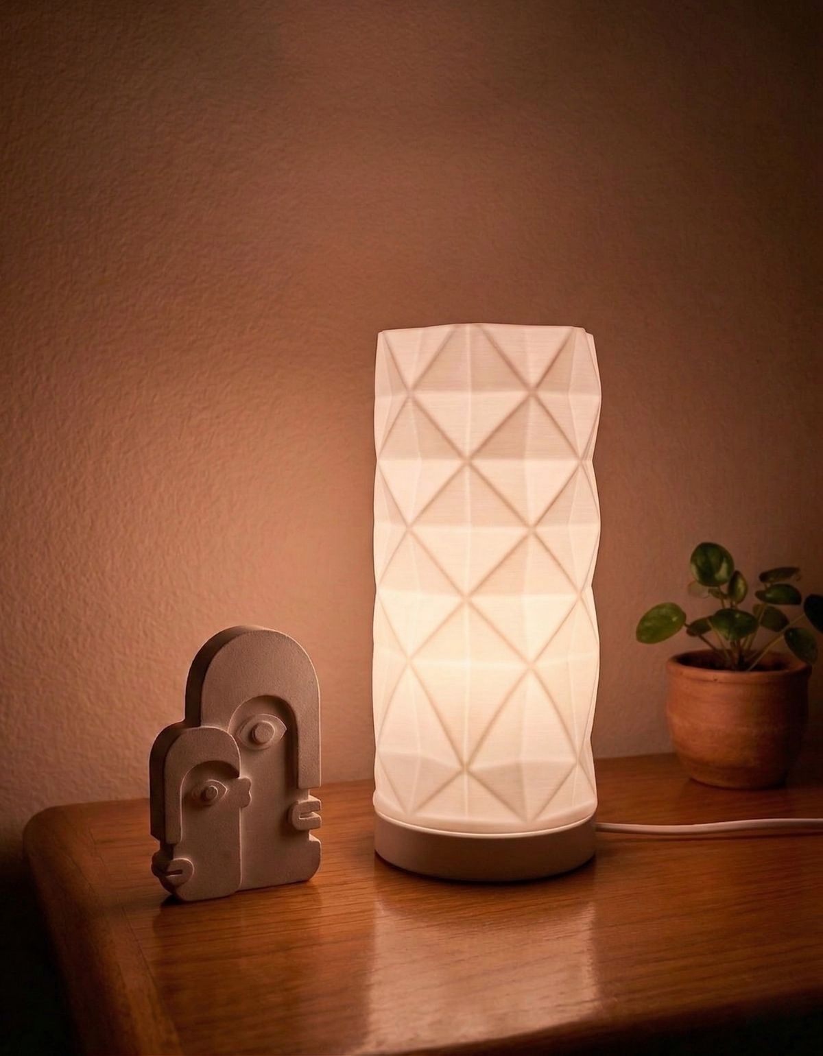 Abajur Luminária Prisma 110V/220V Branco Lâmpada LED Inclusa
