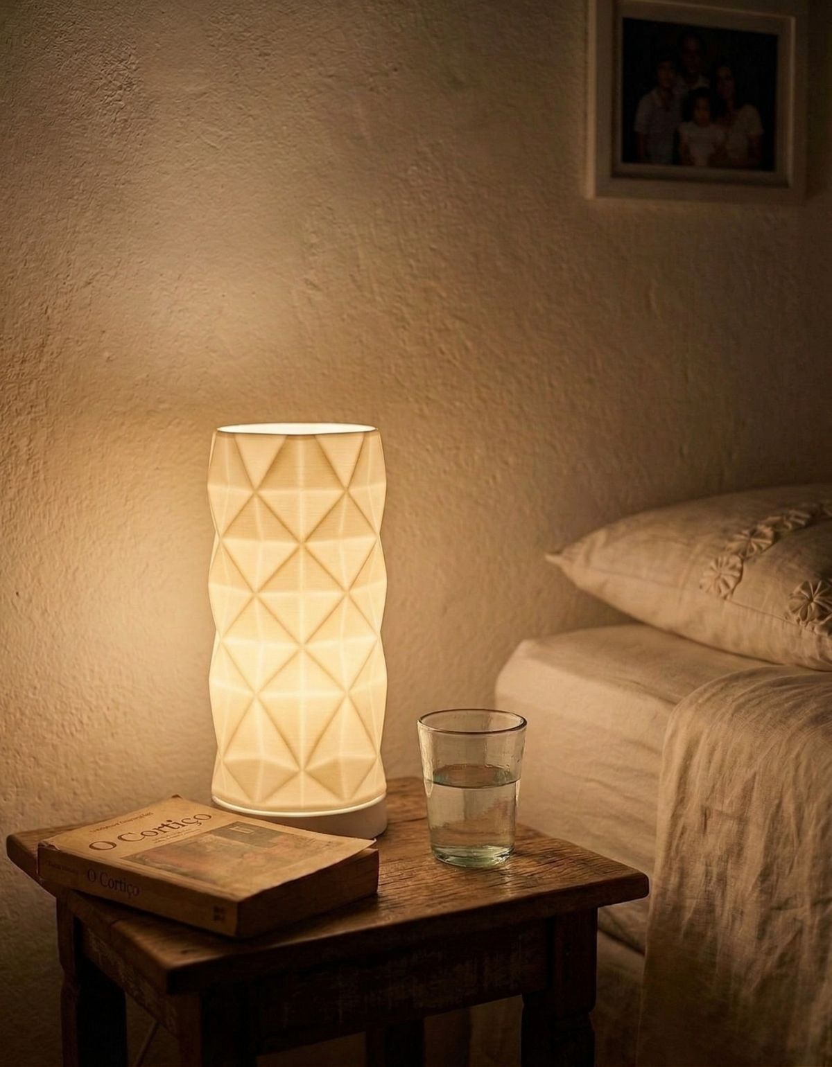 Abajur Luminária Prisma 110V/220V Branco Lâmpada LED Inclusa