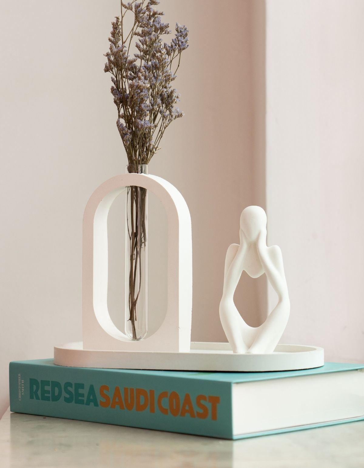 Estatua Decorativa Pensadora Ana 12,5cm Artesanal Em Cimento
