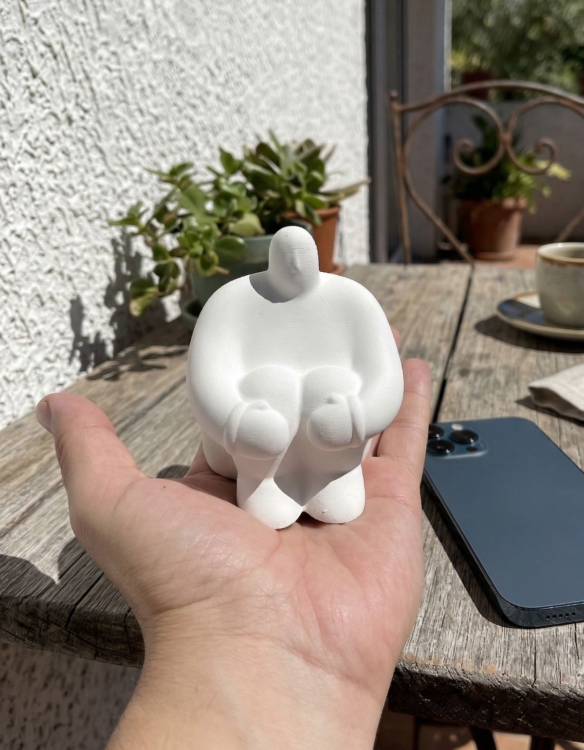 Estátua Decorativa Gigante Pensativo Artesanal 9,5x8,5cm Em Cimento