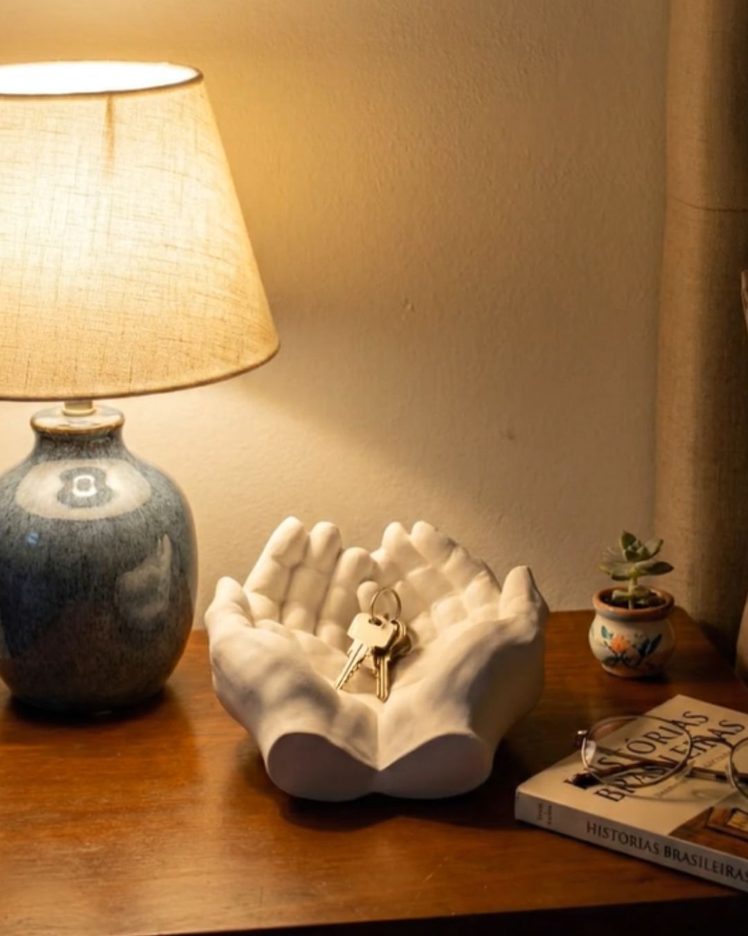 Porta Objetos Decorativo Mãos 15,5cm em Cimento Artesanal