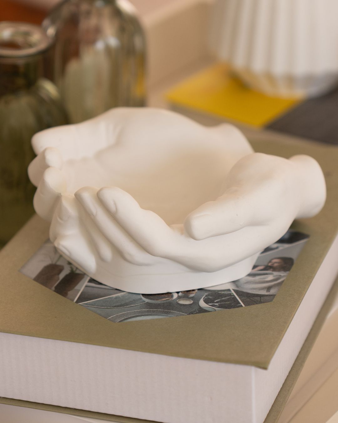 Porta Objetos Decorativo Mãos 15,5cm em Cimento Artesanal
