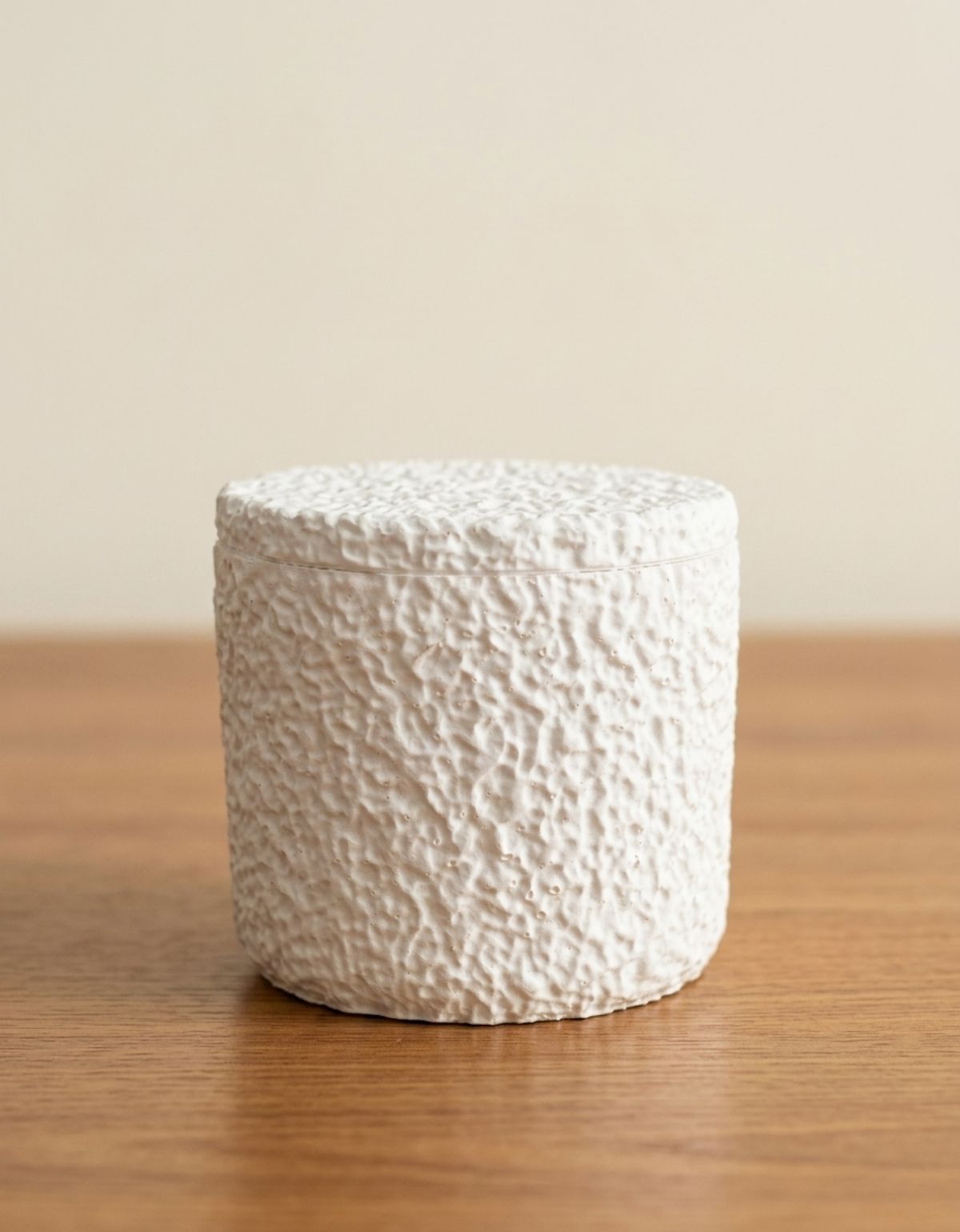 Pote Texturizado 7x9 cm Site ALETA 6 Pote Texturizado Clássico P Artesanal 7x9cm Em Resina Mineral