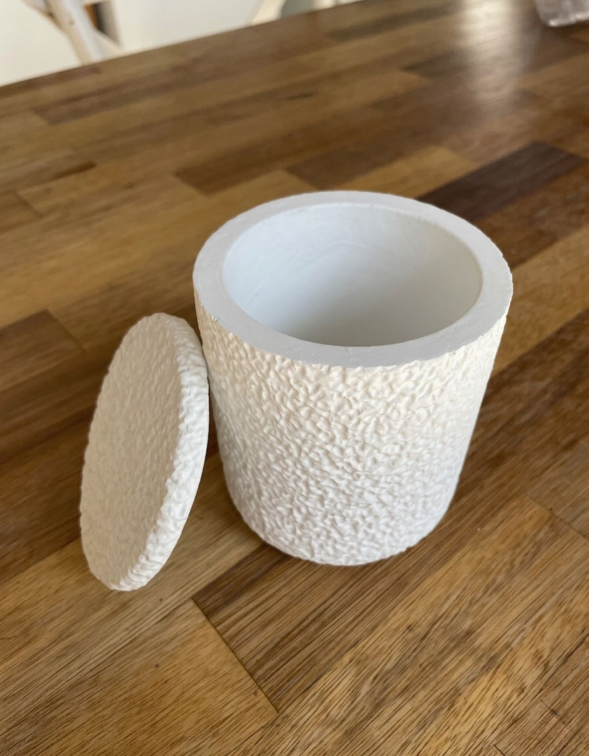 Pote Texturizado Clássico 11cm em Cimento Artesanal