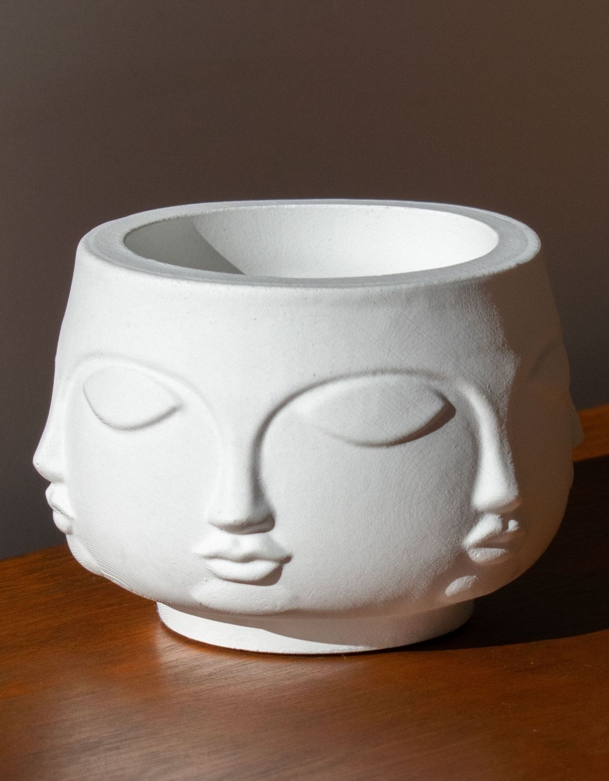 Vaso Decorativo Artesanal Tarsila Site ALETA 7 Vaso Decorativo Tarsila 10cm Artesanal Em Cimento