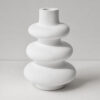 Vaso de Mesa Artesanal Flow — Cimento Branco Egípcio, vista em perspectiva