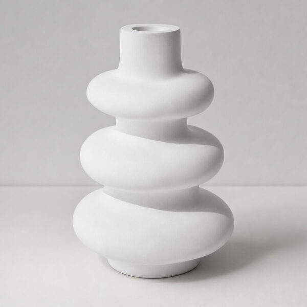 Vaso de Mesa Artesanal Flow — Cimento Branco Egípcio, vista em perspectiva