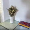 Foto real de cliente: Arranjo de Flores Secas em Vaso Solitário Grande de Cimento com Listras