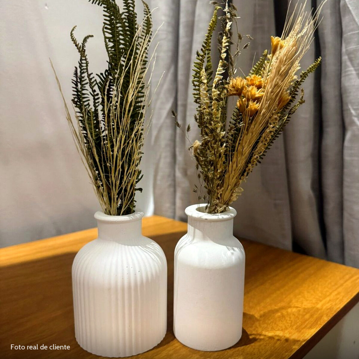Foto real de cliente: Vaso Decorativo de Cimento com Flor Seca — Conjunto 2 Peças