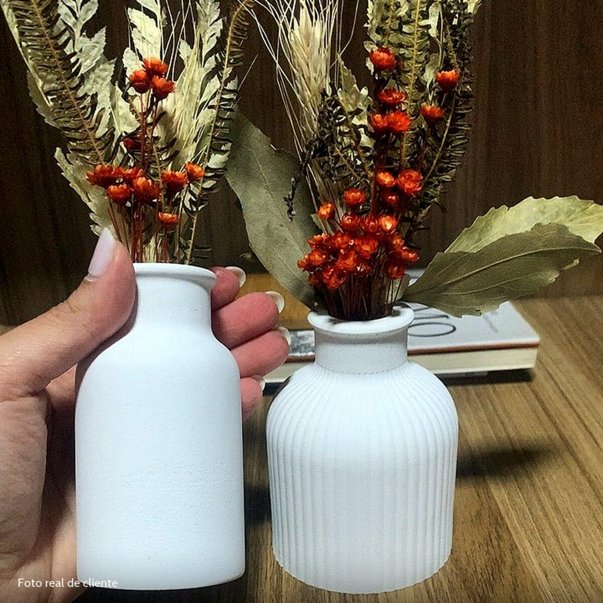 Foto real de cliente: Vaso Decorativo de Cimento com Flor Seca — Conjunto 2 Peças