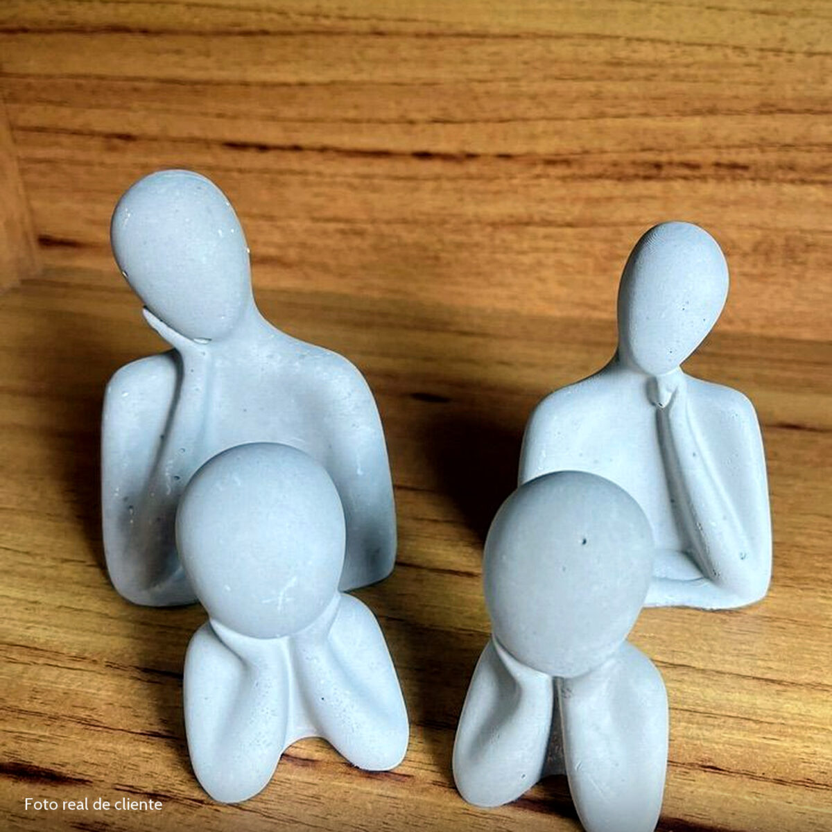 Foto real de cliente: Estatuetas Decorativas Família em Cimento Branco — Jogo com 3 Peças