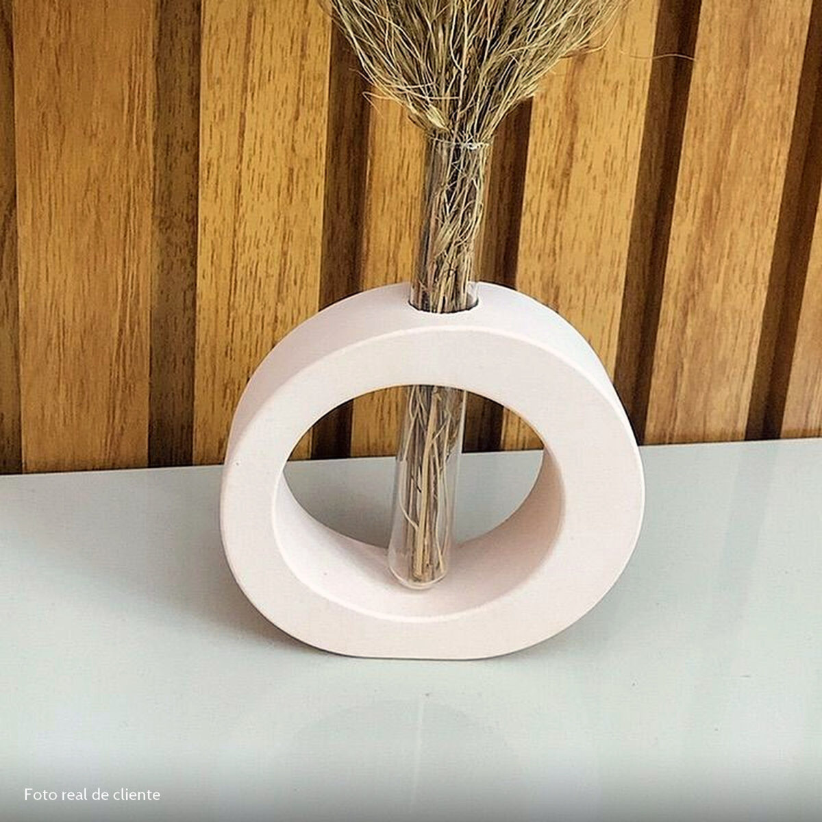 Foto real de cliente: Arranjo de Flores Secas em Vaso de Cimento Redondo Solitário