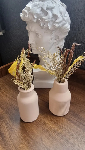 Vaso Decorativo de Cimento com Flor Seca — Conjunto 2 Peças