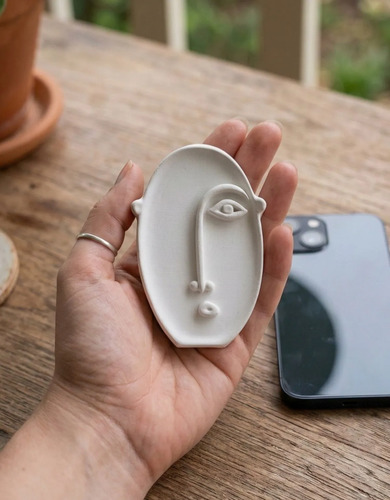 Estatuetas Decorativas Nórdicas em Cimento Branco — Kit 3 Peças