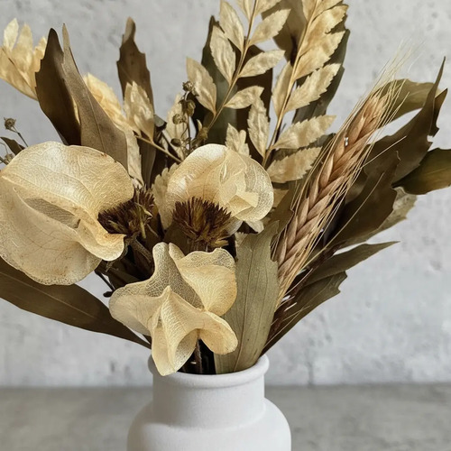 D_663777-MLB94458800753_102025-O.jpg Arranjo de Flores Secas em Vaso de Cimento Garrafa Lisa
