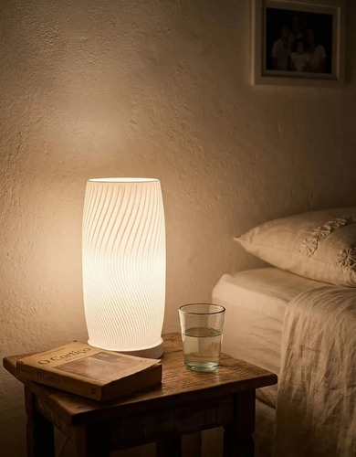 Luminária de Mesa Vórtice em Cimento Branco com LED Inclusa