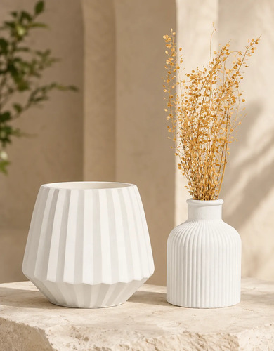 Vaso Decorativo de Cimento Kit com 2 Peças — Diamante e Mini Garrafa