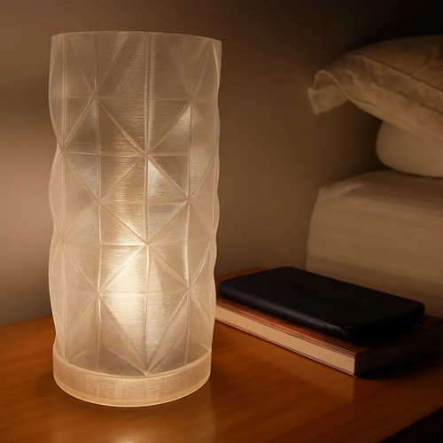 Abajur Prisma de Cimento com Cristal e Lâmpada Led