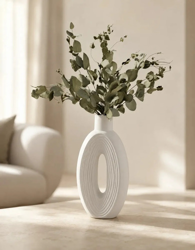 Arranjo de Flores Secas com Vaso Eclipse de Cimento
