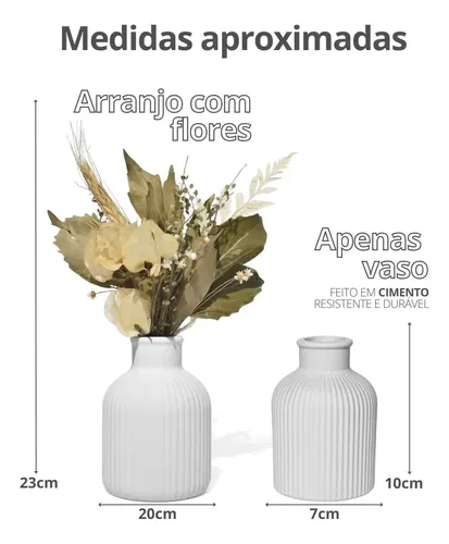Arranjo de Flores Secas em Vaso de Cimento Garrafa Vintage