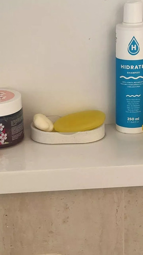 Saboneteira Oval de Cimento Branco para Banheiro