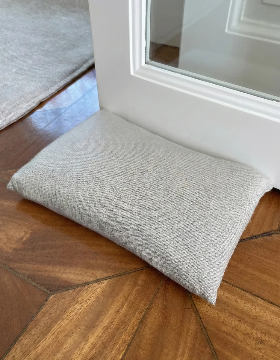 Peso de Porta Decorativo em Formato de Almofada — Estampas Diversas