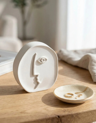 Estatuetas Decorativas Nórdicas em Cimento Branco — Kit 3 Peças