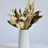 Arranjo de Flores Secas em Vaso de Cimento com Listras