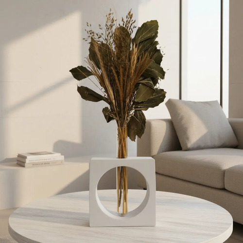 Arranjo de Flores Secas em Vaso Solitário Quadrado de Cimento