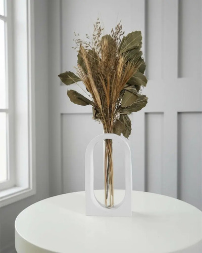 Arranjo de Flores Secas em Vaso de Cimento Solitário Portal