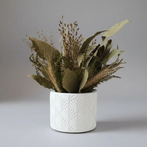 D_810297-MLB93431286796_092025-O.jpg Arranjo de Flores Secas com Vaso Amazonas em Cimento