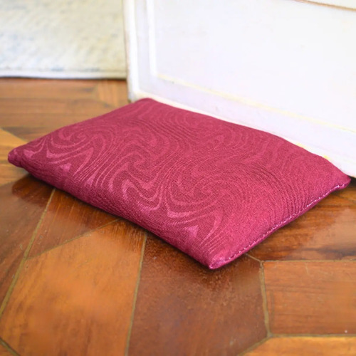 Peso de Porta Decorativo em Formato de Almofada — Estampas Diversas