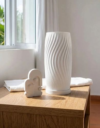 Luminária de Mesa Vórtice em Cimento Branco com LED Inclusa