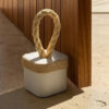 D_910328-MLB107834010718_032026-O.jpg Calço de Porta em Concreto Cinza com Faixa de Sisal — Kit 4