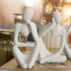 Estatuetas Pensadoras de Cimento Branco — Jogo com 3 Peças