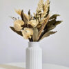 Arranjo de Flores Secas em Vaso de Cimento com Listras