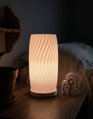 D_937777-MLB109585019770_042026-O.jpg Luminária de Mesa Vórtice em Cimento Branco Egípcio — Aleta