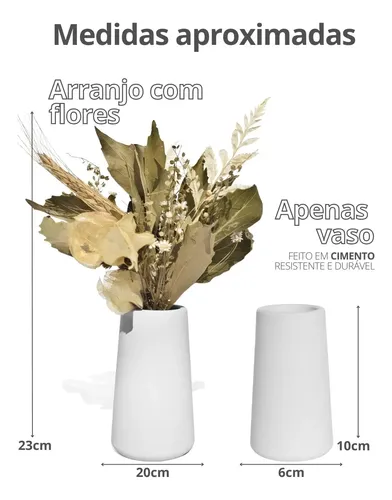 Arranjo de Flores Secas em Vaso de Cimento Garrafa Lisa