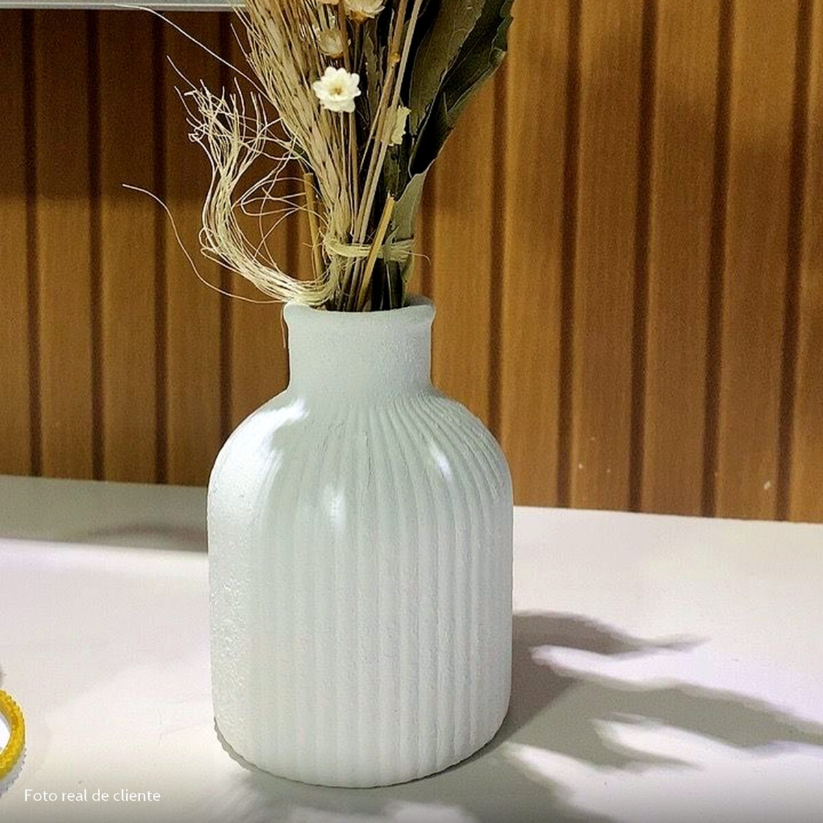 Arranjo de Flores Secas Olivia em Vaso de Cimento Branco - Vintage Listras Foto real de cliente: Arranjo de Flores Secas Olivia em Vaso de Cimento Branco, vaso Vintage Listras