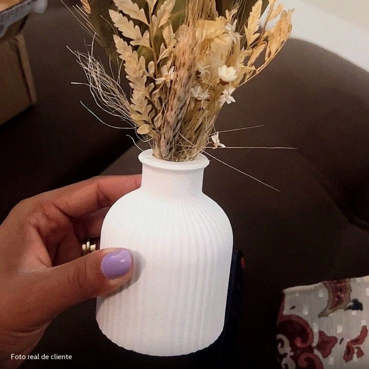 Arranjo de Flores Secas Olivia em Vaso de Cimento Branco - Vintage Listras Foto real de cliente: Arranjo de Flores Secas Olivia em Vaso de Cimento Branco, vaso Vintage Listras