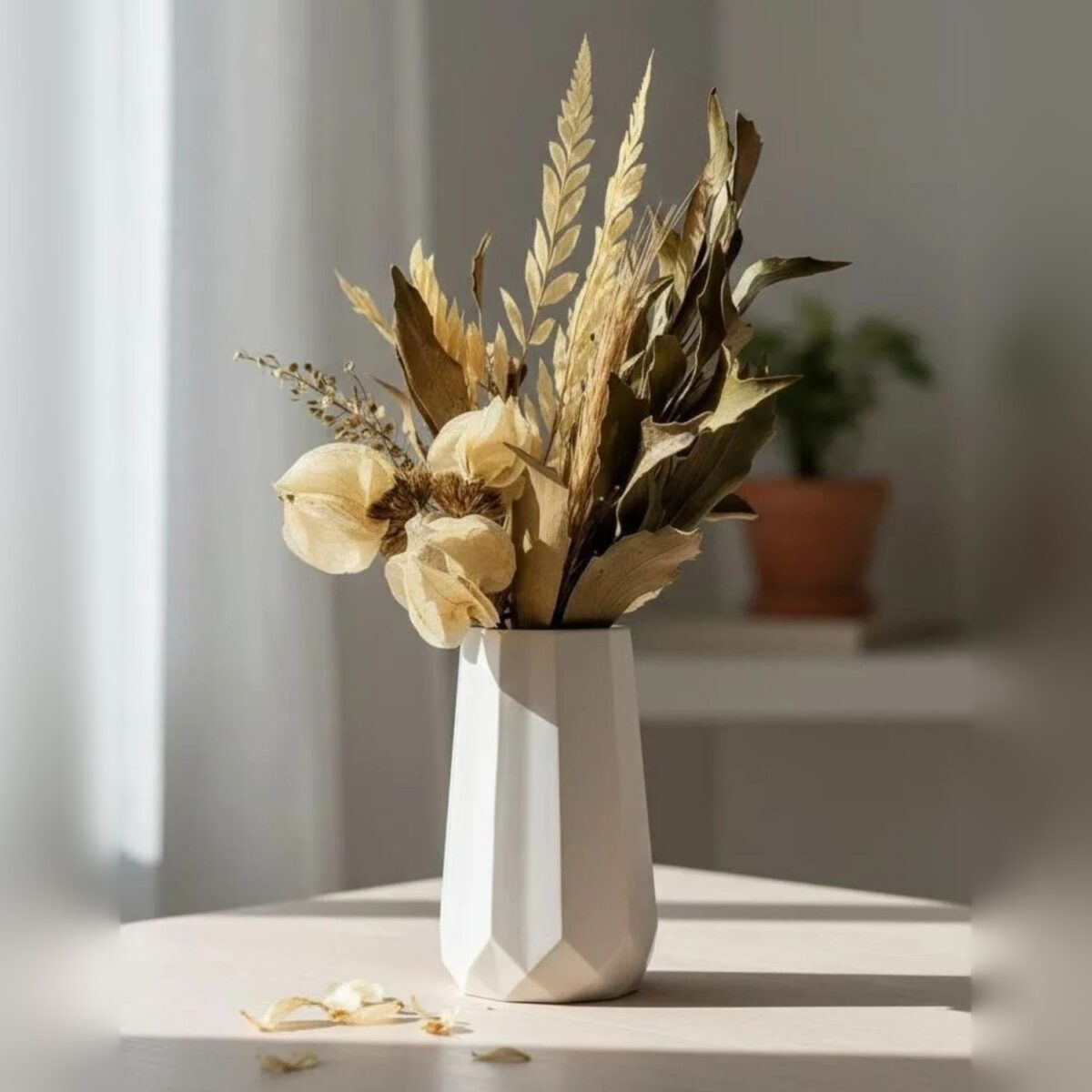 Mini Garrafa Losangos Artesanal 10x6cm em Cimento Branco