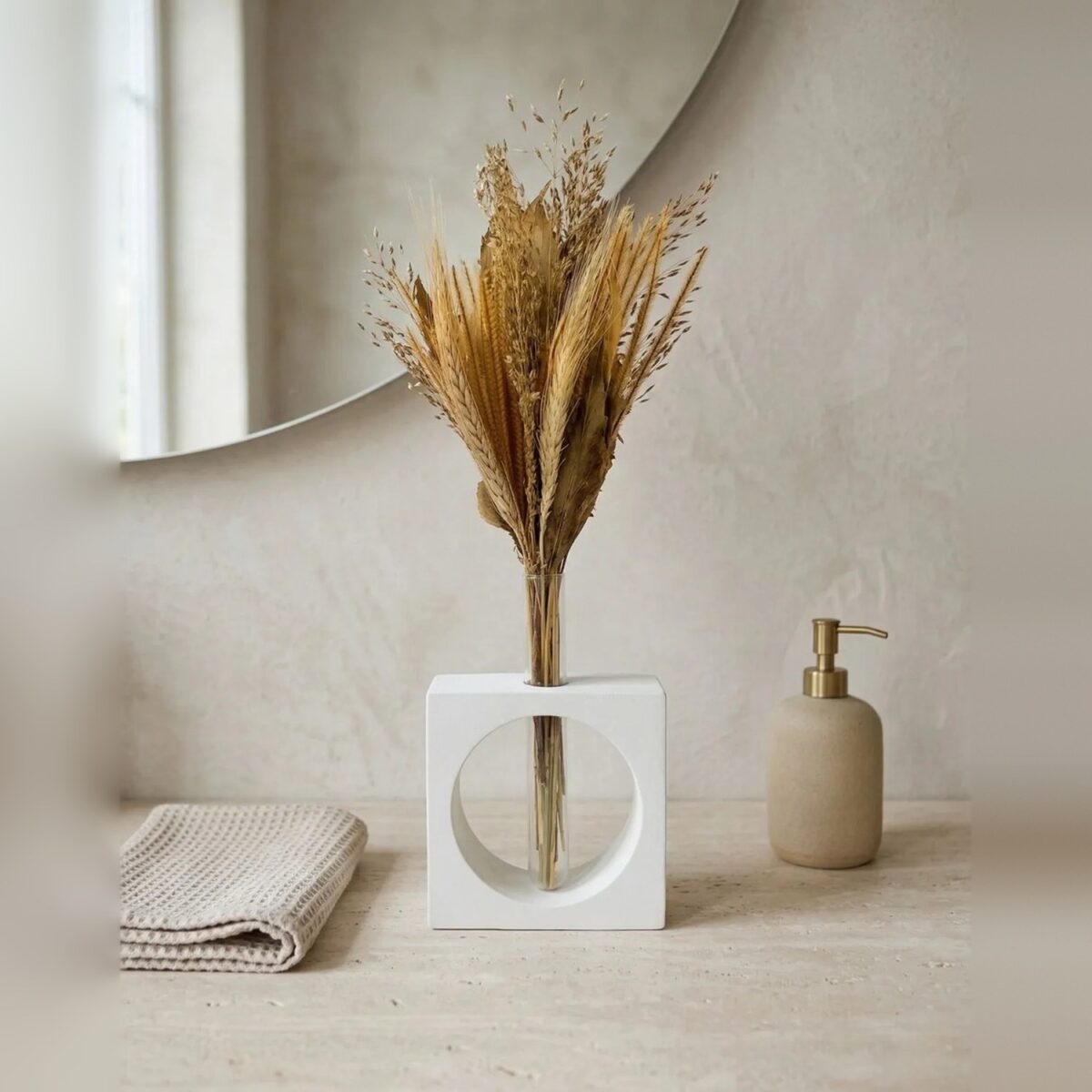 Vaso Cubo Decorativo Branco com Tubo de Vidro Solitário
